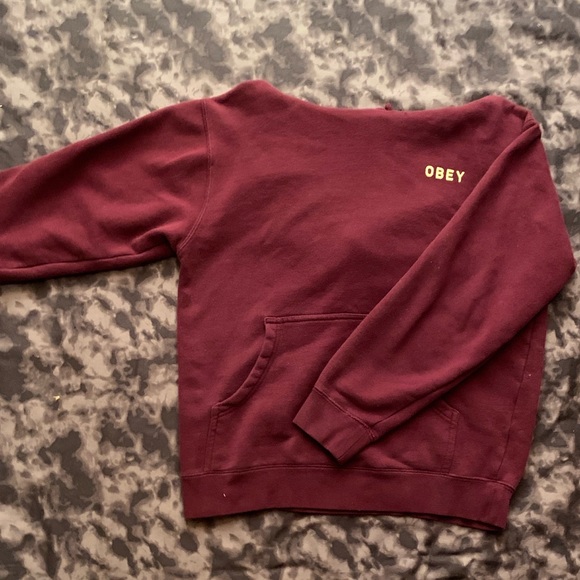 OBEY Sweater - Picture 1 of 2